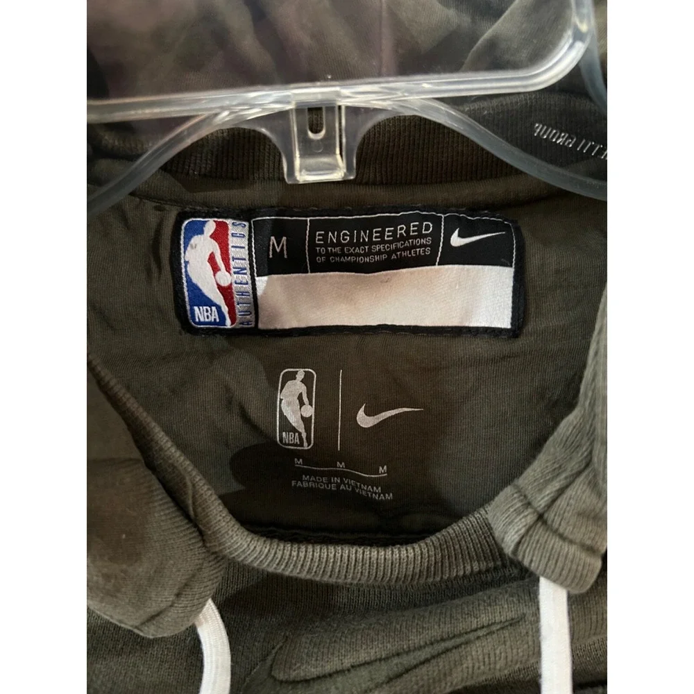 Nike NBA Cleveland Cavaliers Hoodie Mens‎ Pullover Sweatshirt